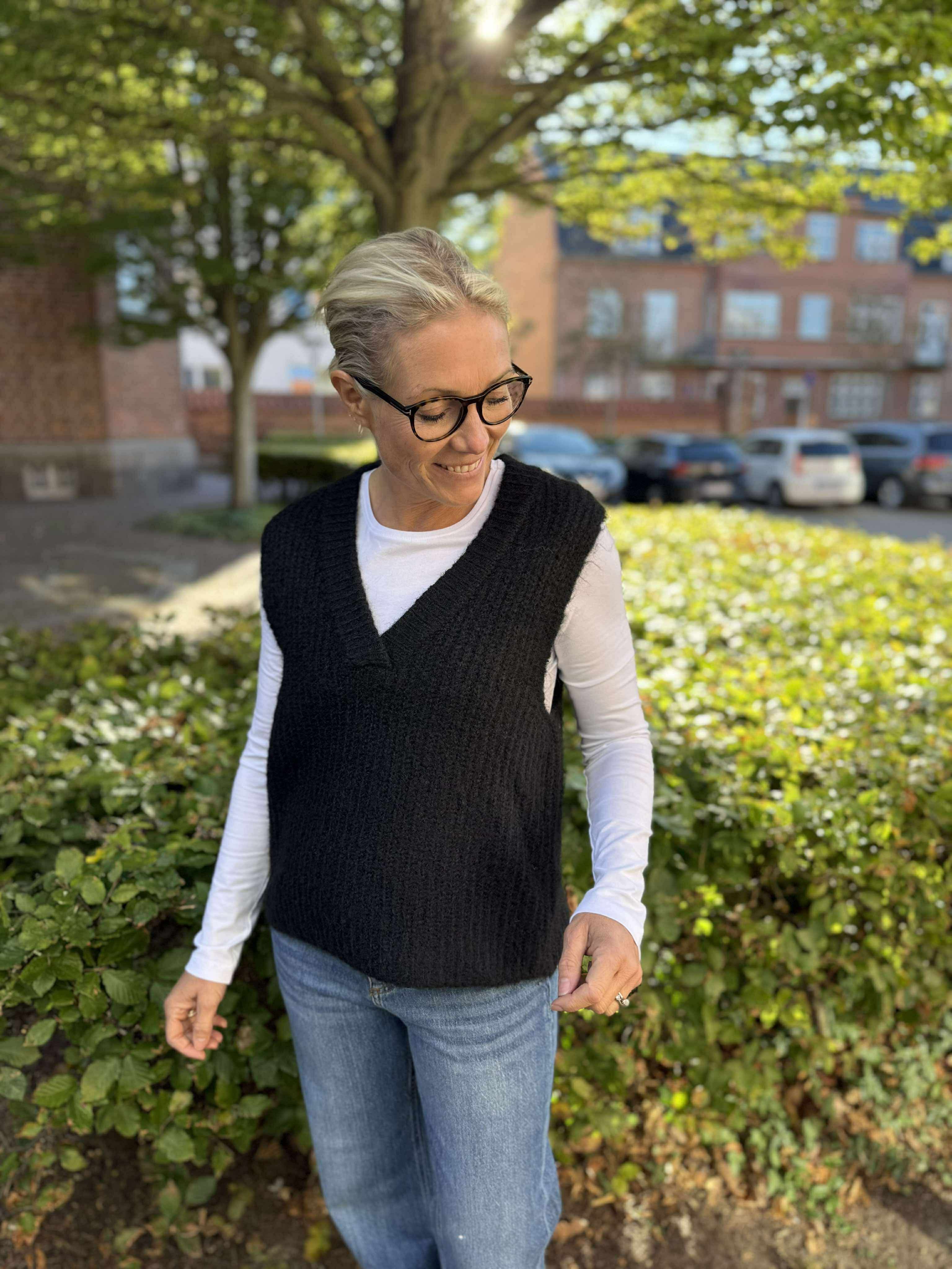 VMNOVAH Pullover - Black